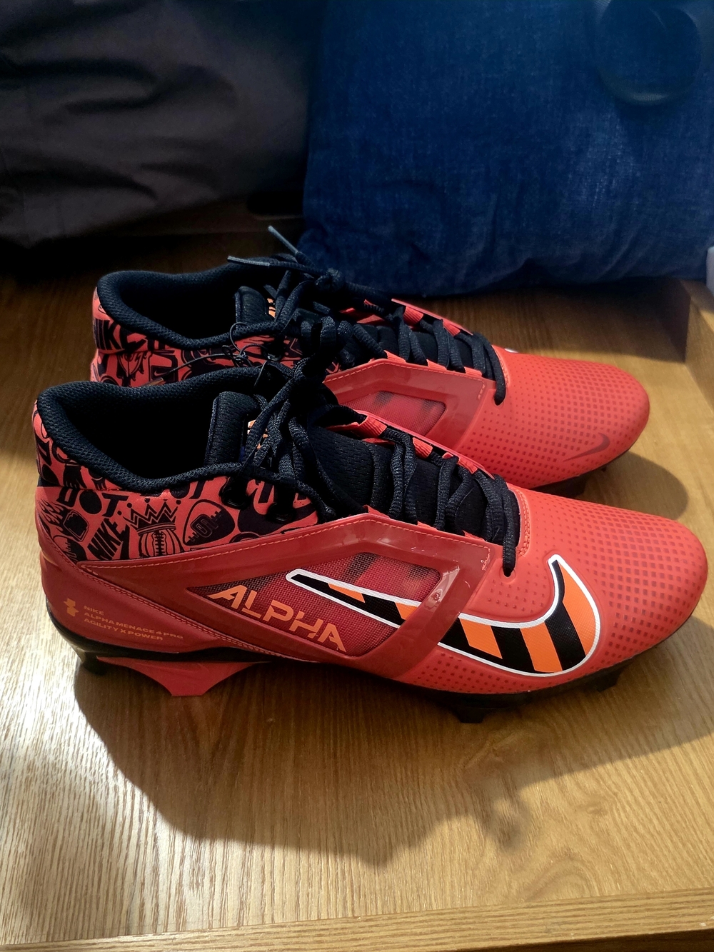 New Nike Alpha Menace 4 Pro NRG Football Cleats FQ3984-600 - Men 11.5 U.S.